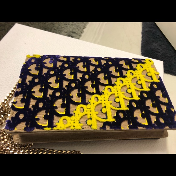 SOLD-Diorama WOC oblique w/ receipt - Picture 3 of 8